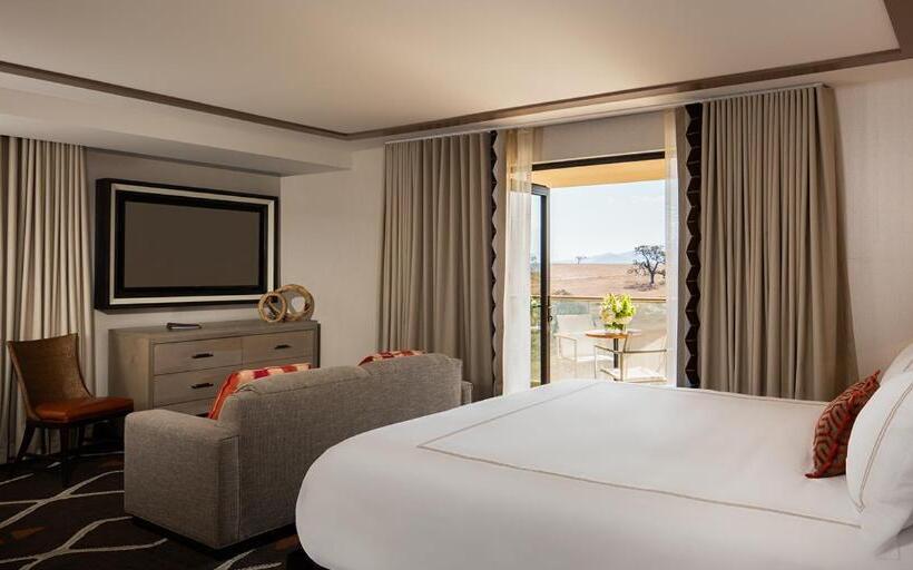 스위트 킹사이즈 침대, Chumash Casino Resort