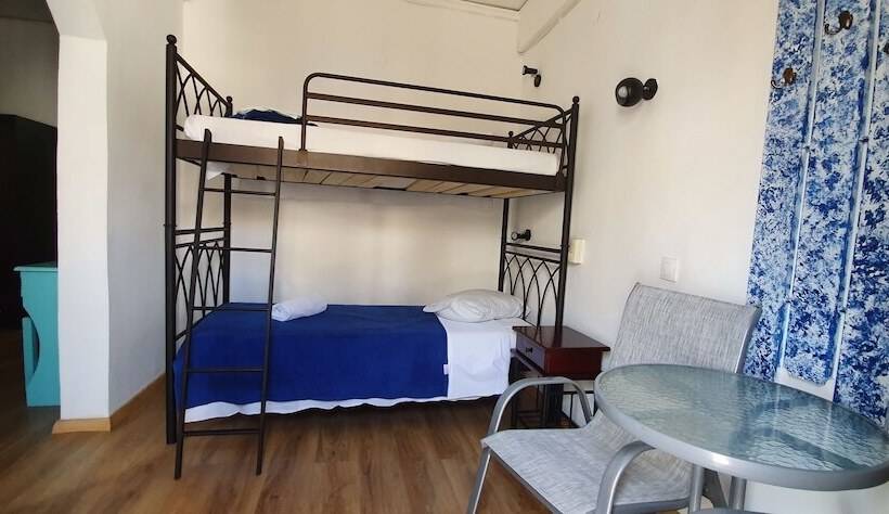 Chambre Familiale, Sparta Team