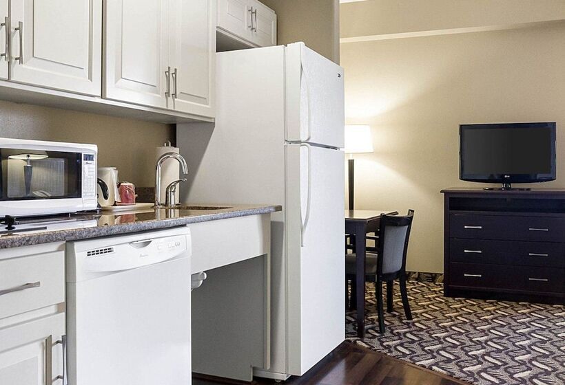 Люкс, Mainstay Suites Bismarck