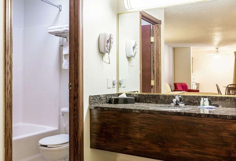 Номер Стандарт 2 Двуспальные Кровати, Quality Inn Keystone Near Mount Rushmore