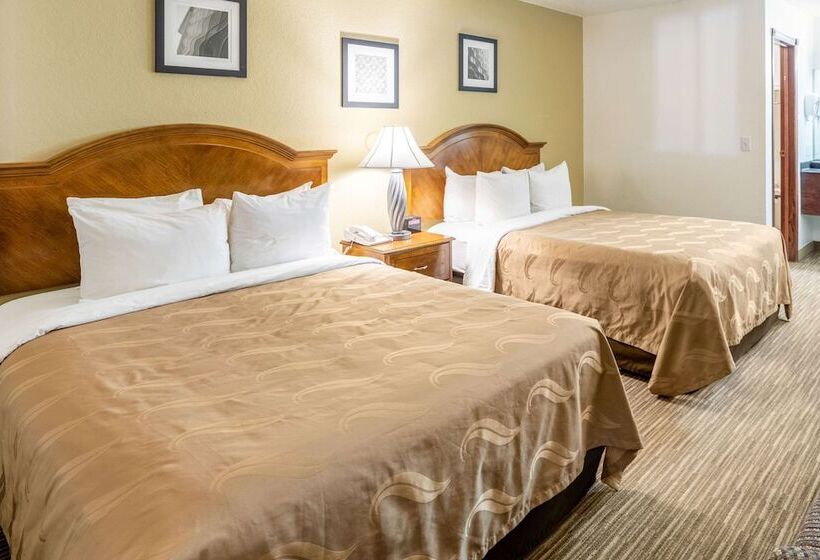 Номер Стандарт 2 Двуспальные Кровати, Quality Inn Keystone Near Mount Rushmore