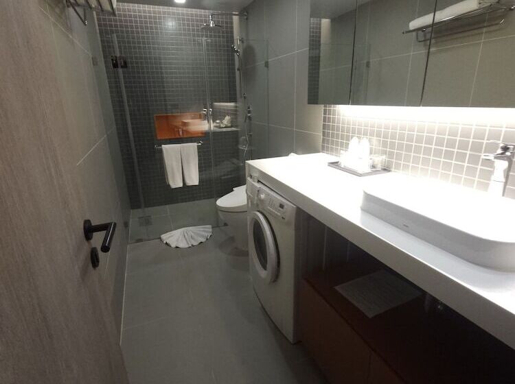 Escritório Deluxe, Oakwood Residence Sukhumvit Thonglor Bangkok