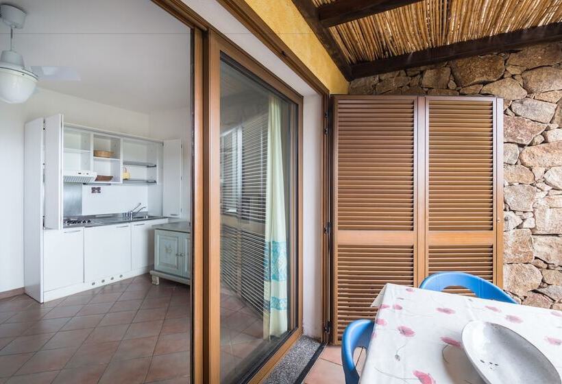 آپارتمان 2 خوابه, Residence Costa Ruja