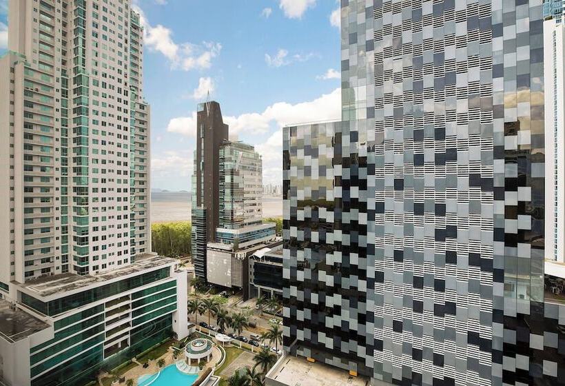 Номер Deluxe, The Westin Panama