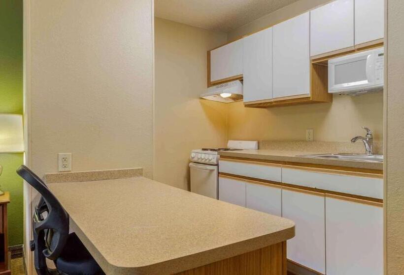 标准工作室, Extended Stay America Select Suites   Greenville   Haywood Mall