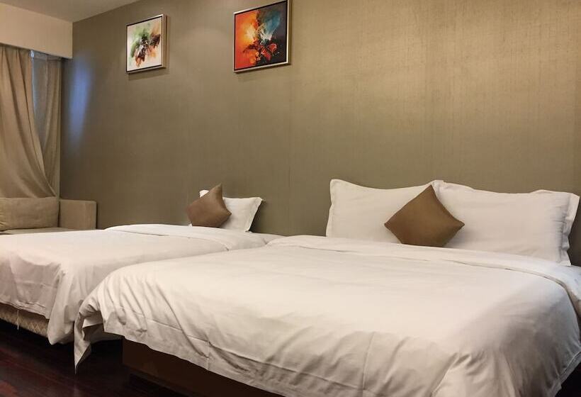 Quarto Superior, Silin Residence Poly World Trading Center