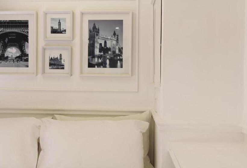 اتاق استاندارد, Mini Hotel Causeway Bay