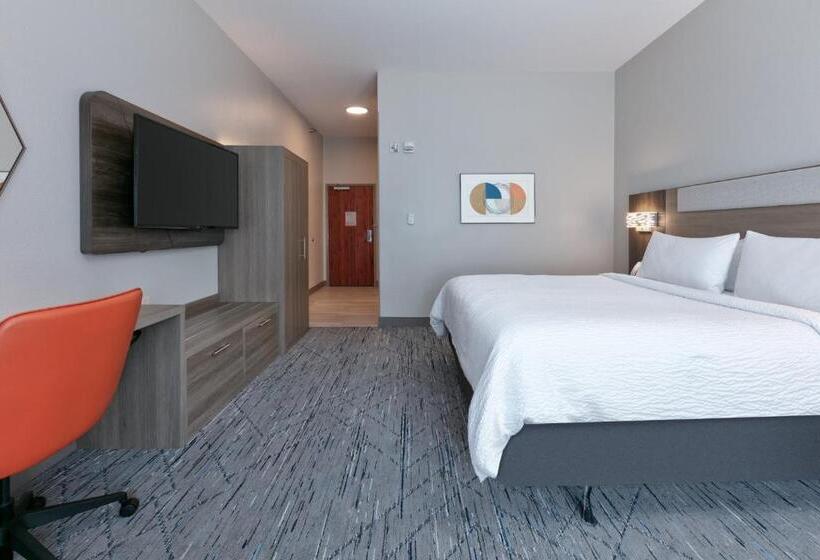 Номер Стандарт Кровать Кинг Адаптированный для Инвалидов, Holiday Inn Express Hotel & Suites Shakopee, An Ihg