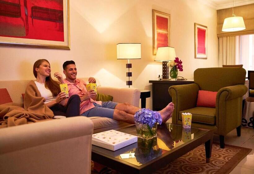 Апартаменты 1 Спальня Вид на Город, Mercure  Apartments Dubai Barsha Heights