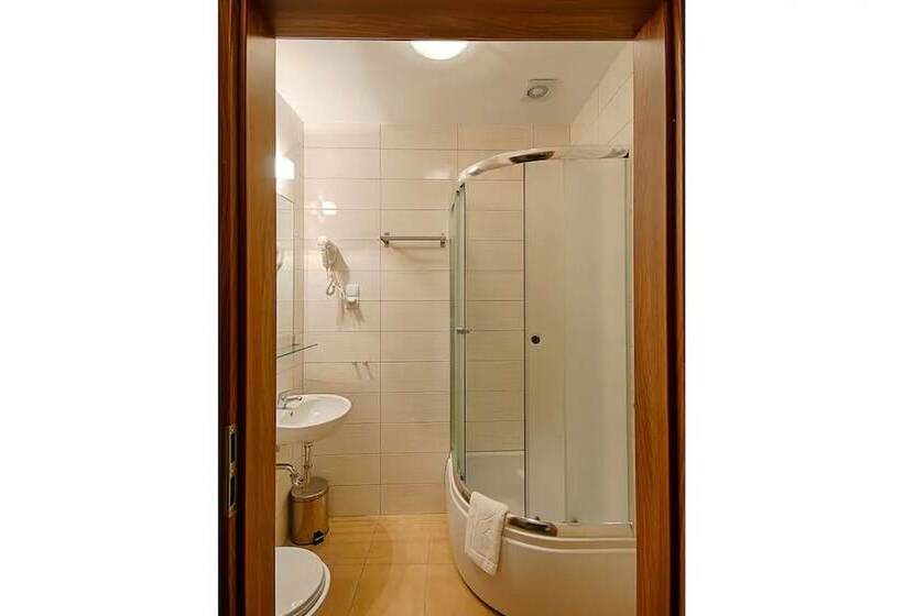 标准三人间, Yarden By Artery Hotels