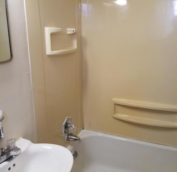 Номер Стандарт 2 Двуспальные Кровати, Home Motel Abbotsford