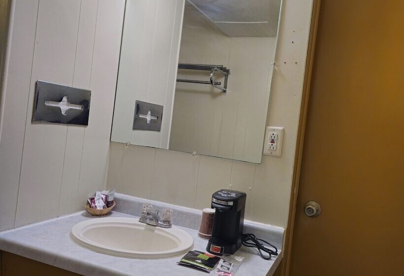 Номер Стандарт, Home Motel Abbotsford