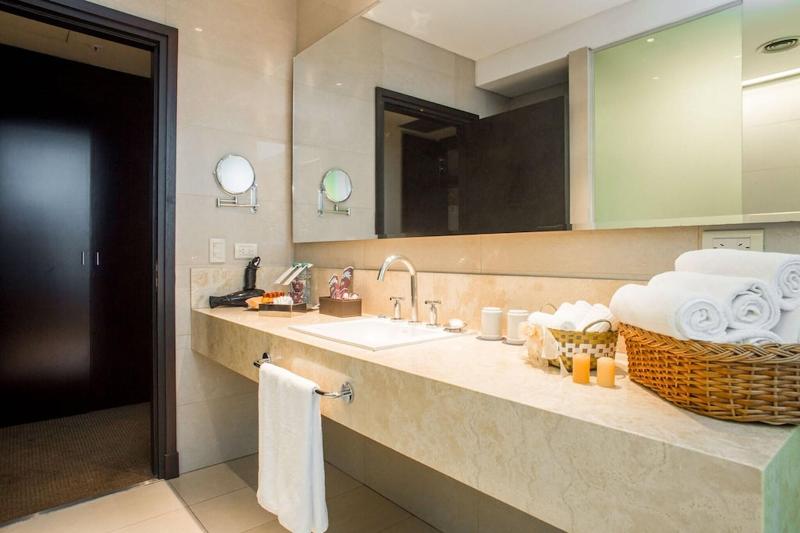 Номер Клуб Кровать Кинг, Sheraton Tucuman