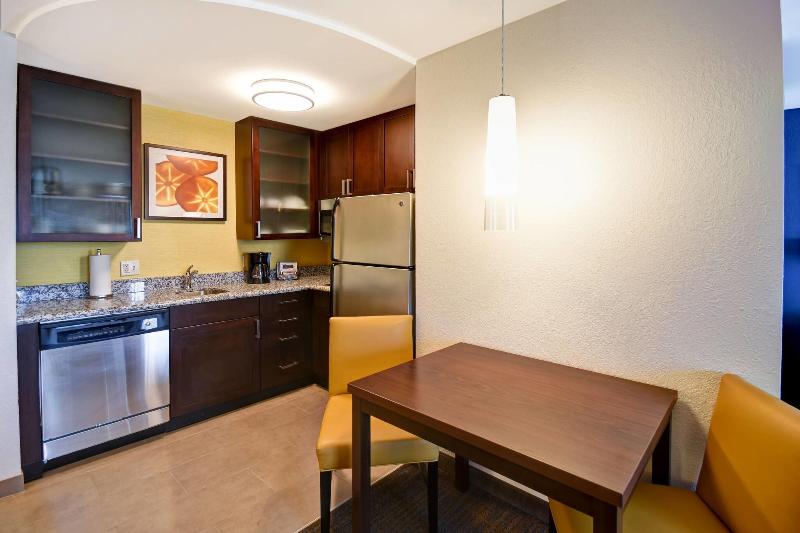سوییت, Residence Inn By Marriott Springfield Chicopee