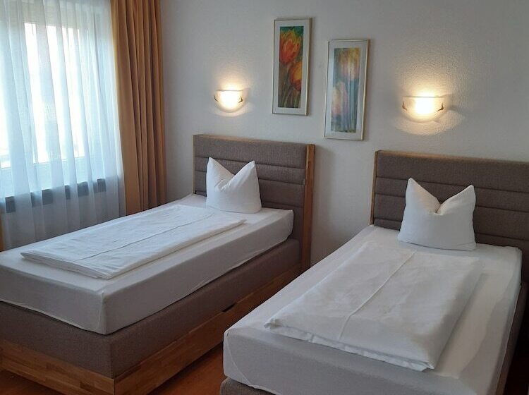 スタンダード４人部屋, Landhaus Klausnerhof Hotel Garni
