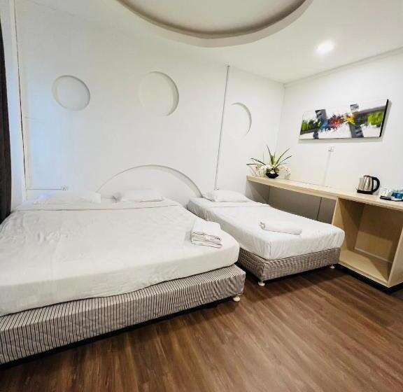 Chambre Familiale, V Hotel Melaka
