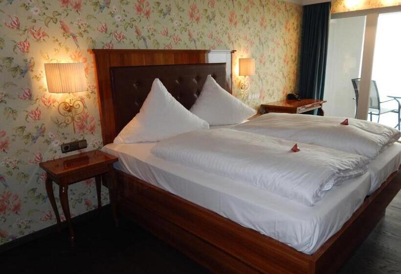 Люкс, Moselstern Parkhotel Krähennest