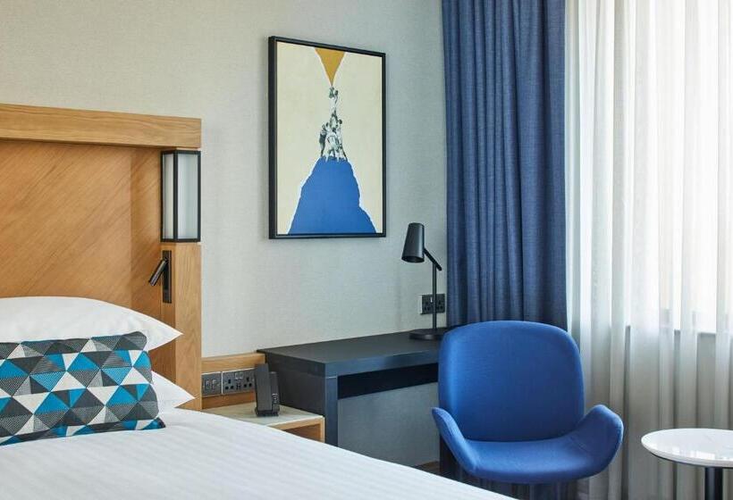 اتاق سوپریور با تخت بزرگ, Courtyard By Marriott Exeter Sandy Park