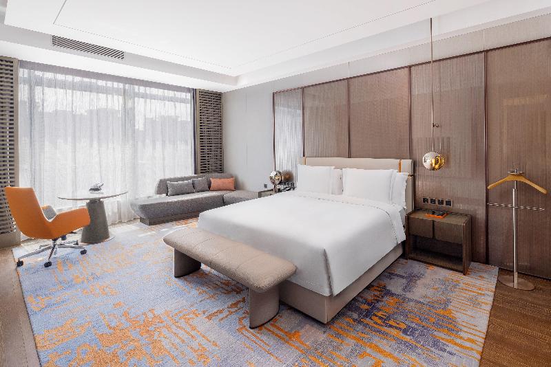سوییت, Crowne Plaza Qingdao Jinshui, An Ihg