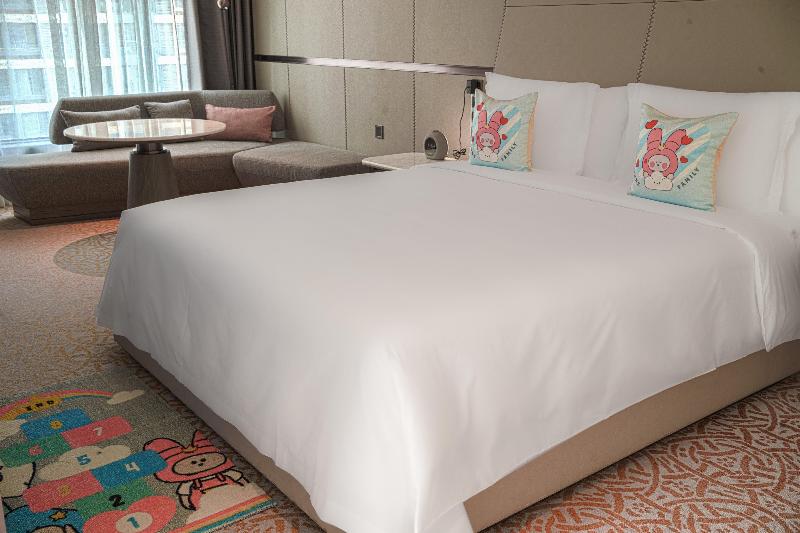 اتاق استاندارد با تخت بزرگ, Crowne Plaza Qingdao Jinshui, An Ihg
