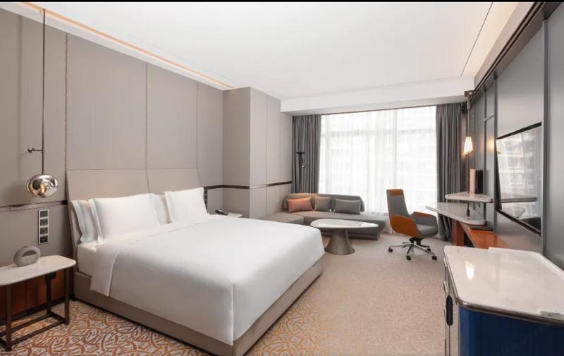 اتاق استاندارد با تخت بزرگ, Crowne Plaza Qingdao Jinshui, An Ihg