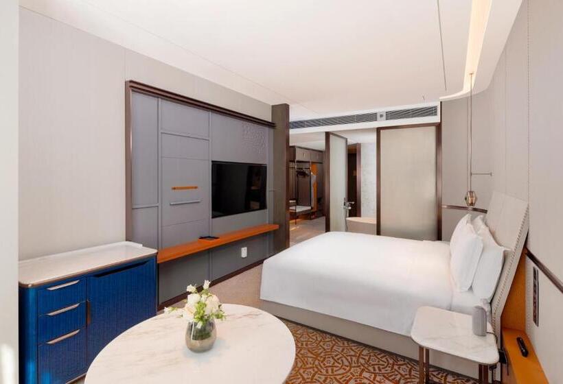 اتاق استاندارد با تخت بزرگ, Crowne Plaza Qingdao Jinshui, An Ihg