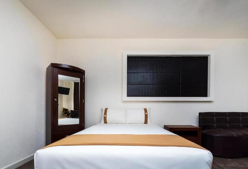 اتاق لوکس, Capital O Hotel Joyma Suites, San Luis