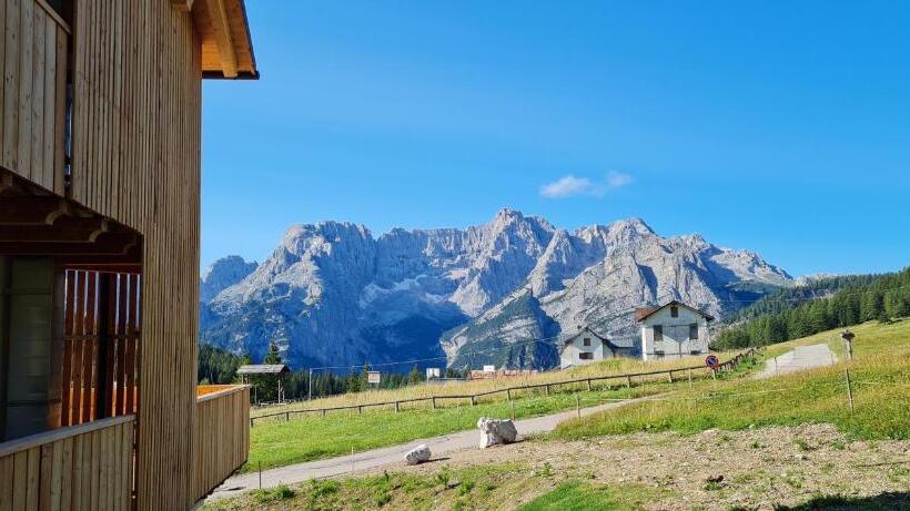 آپارتمان 1 خوابه, Chalet Alpenrose