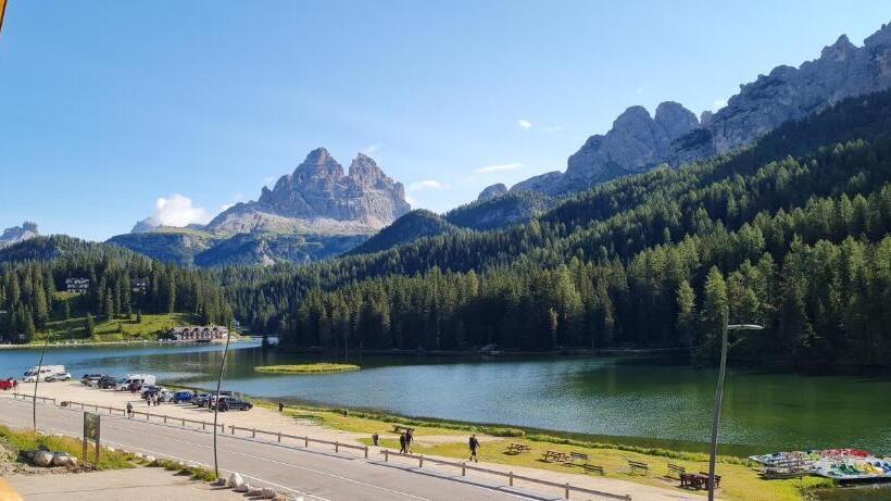 آپارتمان 3 خوابه, Chalet Alpenrose