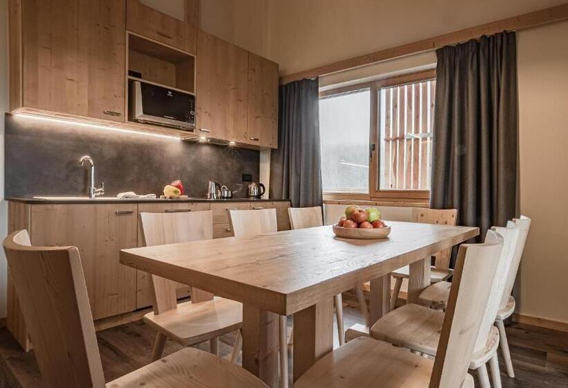 آپارتمان 3 خوابه, Chalet Alpenrose
