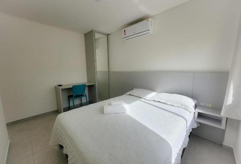 스탠다드 스튜디오, Hospeda Mariscal Flat