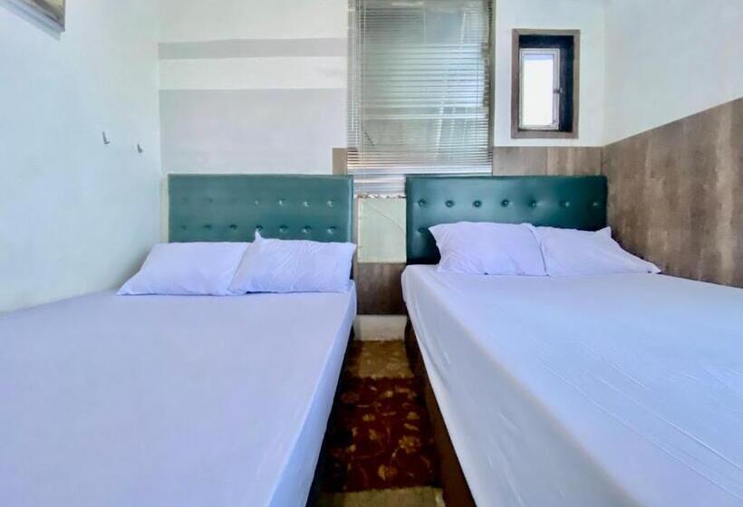 Семейный Номер, Homestay Batu Kelir Syariah Dieng Mitra Reddoorz
