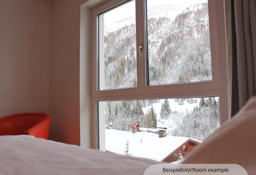 اتاق استاندارد سه نفره, Sporthotel Shanti