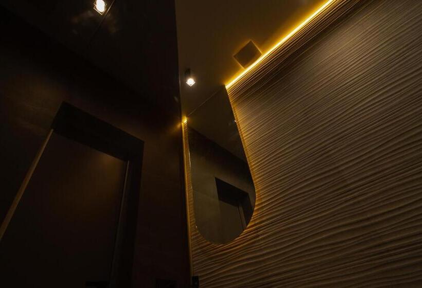 디럭스 룸, Sofa Boutique Hotel & Spa