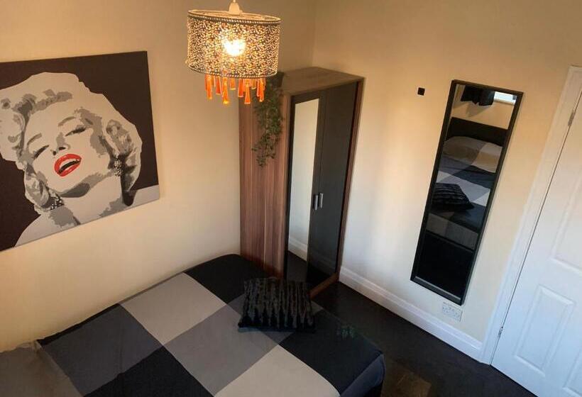 Номер Стандарт, Beddington Park Lodge West