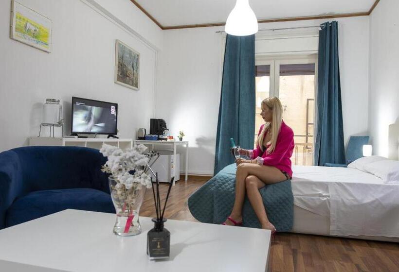 테라스 스위트, Doctor House Standard, Suites & Luxury Rooms