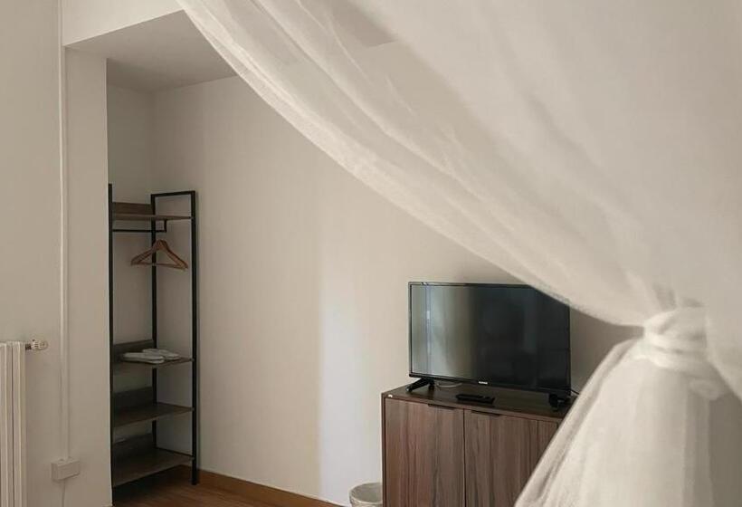 스탠다드 자쿠지 룸, Doctor House Standard, Suites & Luxury Rooms