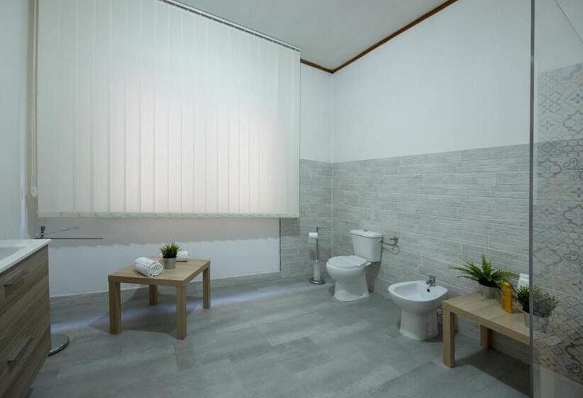 테라스 스위트, Doctor House Standard, Suites & Luxury Rooms