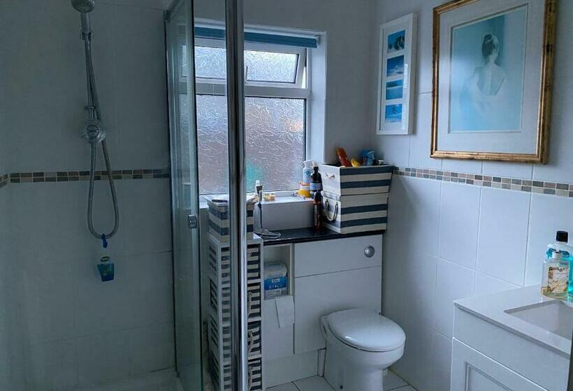 Номер Стандарт, Pagham Getaways