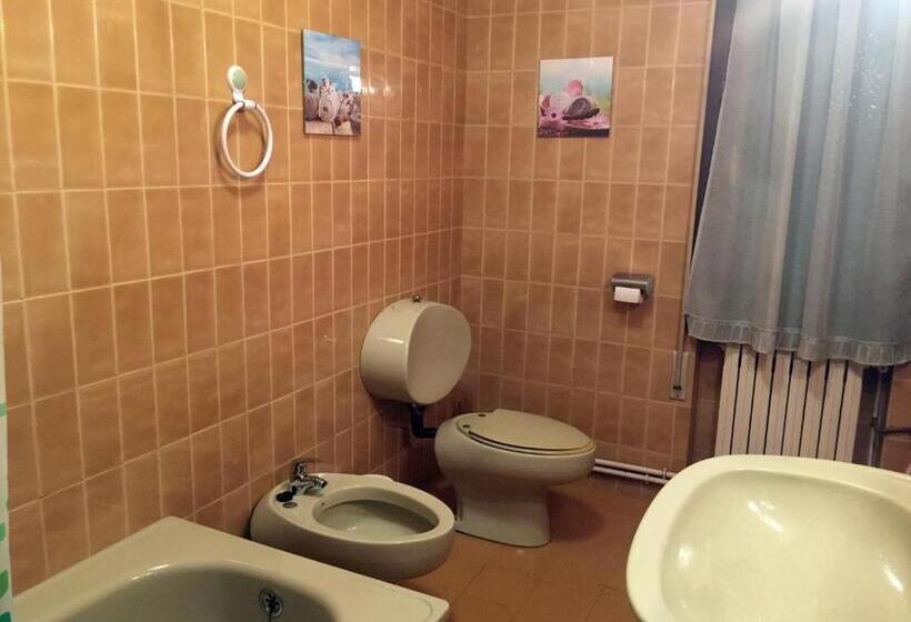 Дом 1 Спальня, Home Sancle