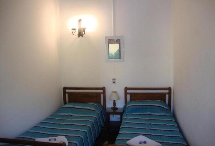 Трехместный Номер Базовый, Hospedaje Acacia