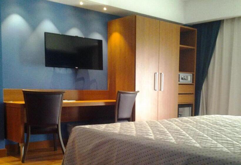 Номер Economy, Catania International Airport