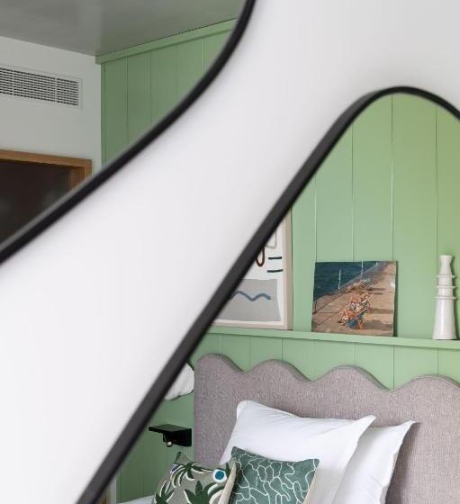 オーシャンビュースタンダードルームバルコニー付き, Hôtel De La Plage
