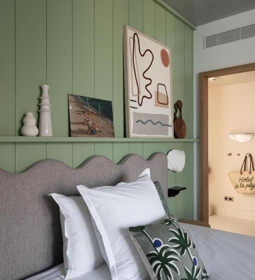 オーシャンビュースタンダードルームバルコニー付き, Hôtel De La Plage