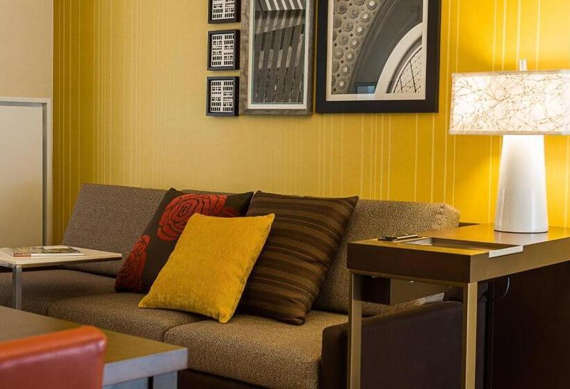 스위트 킹사이즈 침대, Residence Inn By Marriott Ottawa Airport