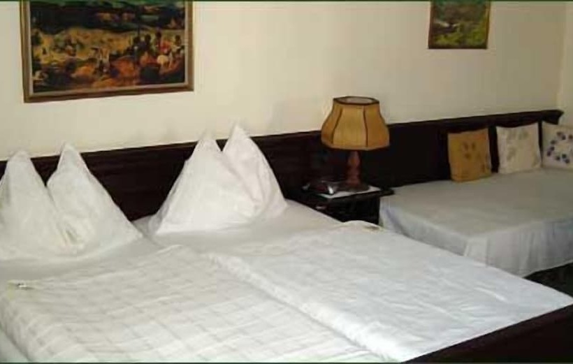 اتاق استاندارد سه نفره, Restaurant Moser Pöchlarn