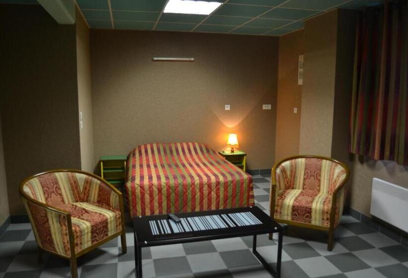 آپارتمان 1 خوابه همکف, Hôtel Siatel Besançon Chateaufarine