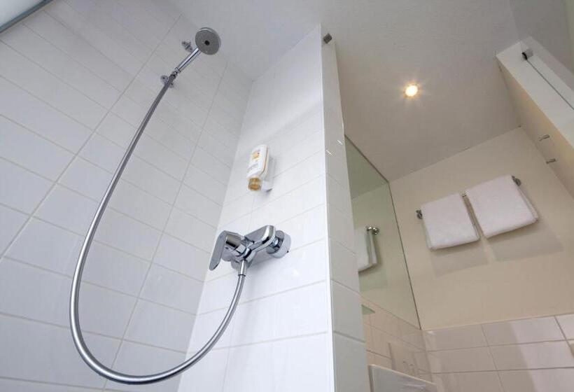 Семейный Номер, Easyhotel The Hague City Centre
