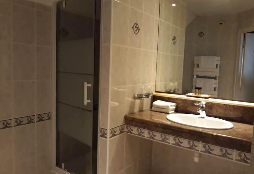 Семейный Номер, Cit Hotel Le Challonge