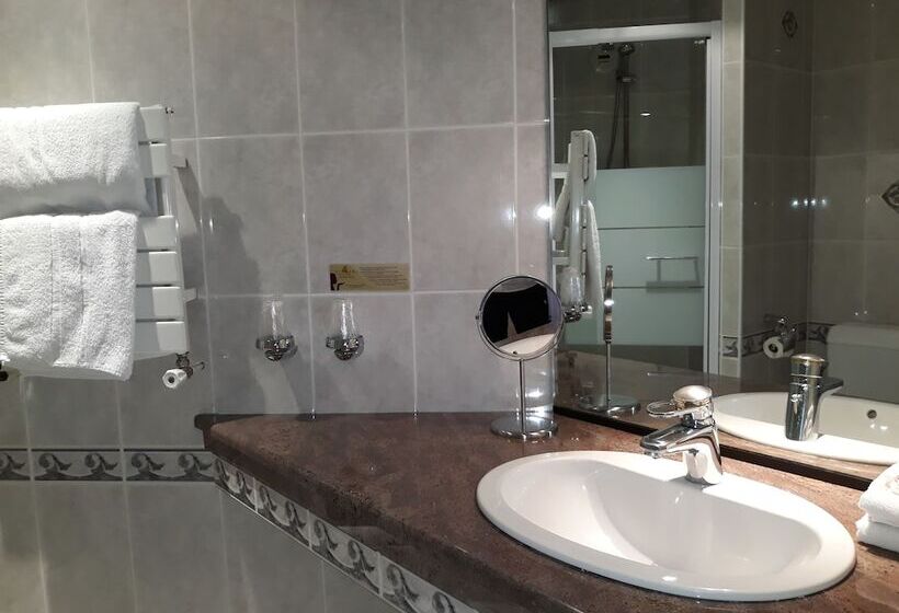 Люкс, Cit Hotel Le Challonge